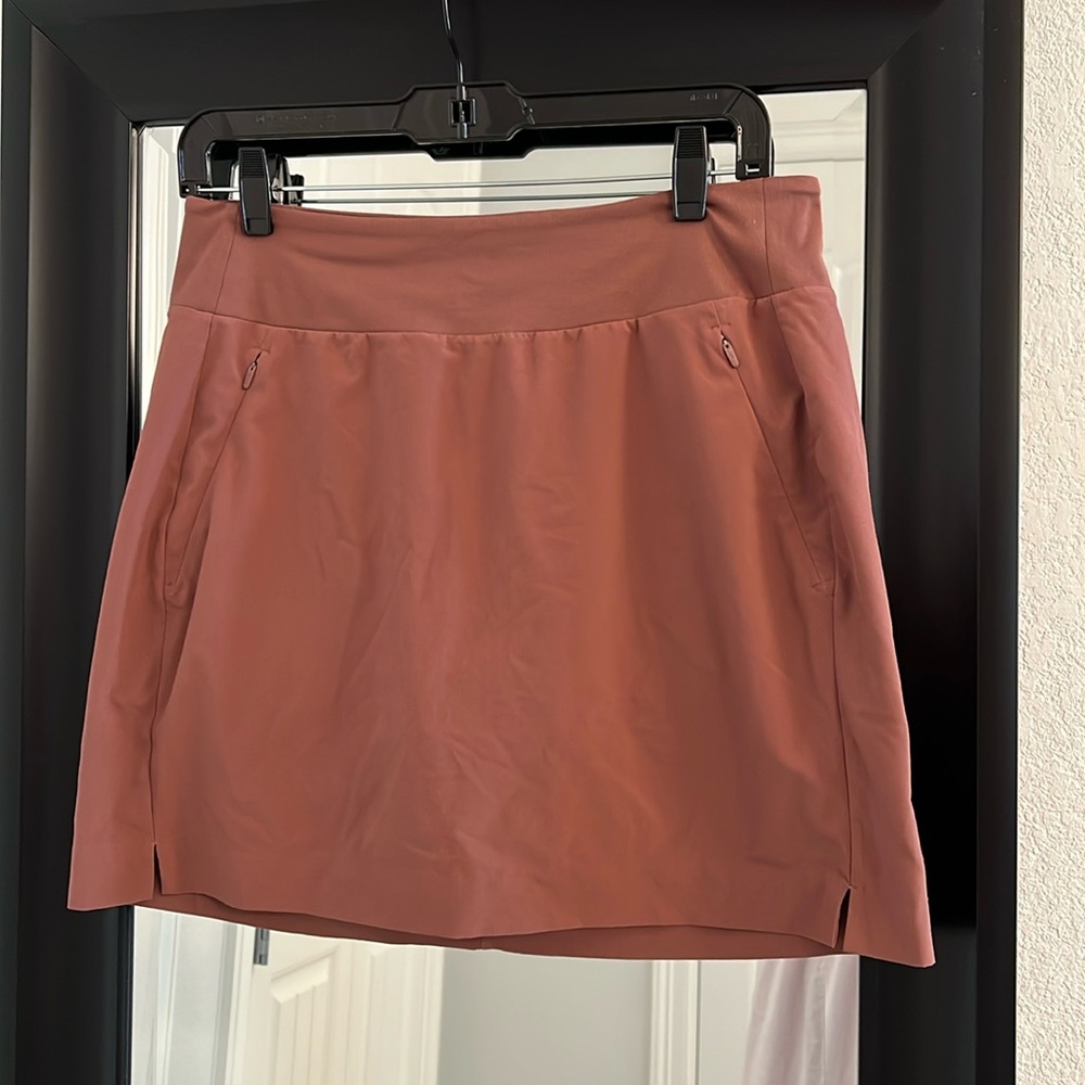 Bu del of 2 Athleta SoHo Skort, 4 External Pockets, GUC